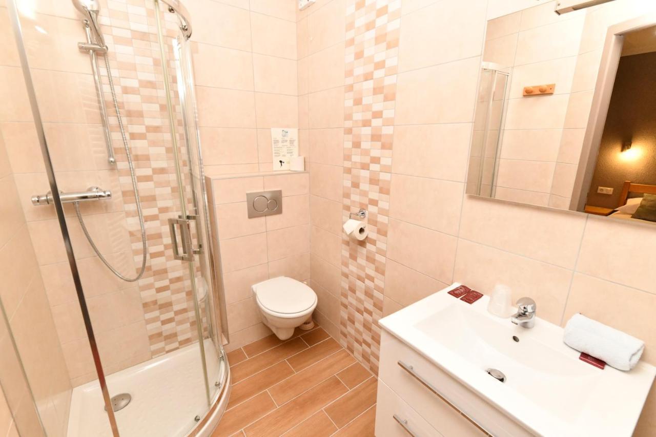 Hotel Restaurant Le Centre Lélex Dış mekan fotoğraf